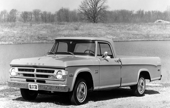 Ram Trucks Vintage Photo Friday | Part IV (1961-1976)rer 3q frnt