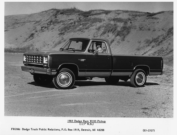 1985 Dodge Ram W100 Pickup 2